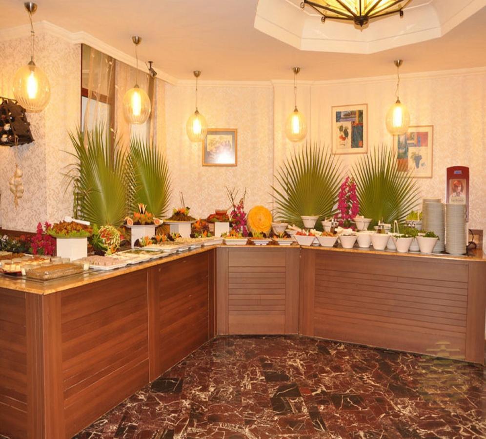Azak Otel
