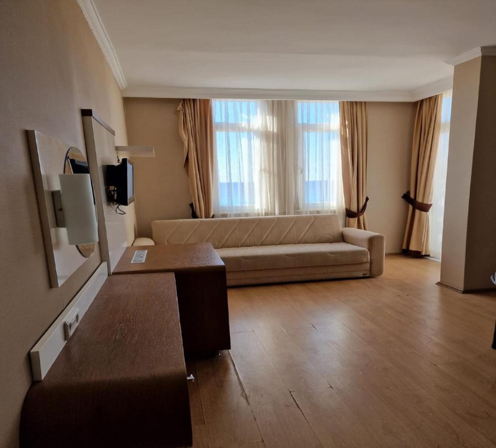 Azak Otel
